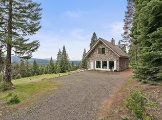 2048 Hyatt Prairie Rd, Ashland, OR 97520