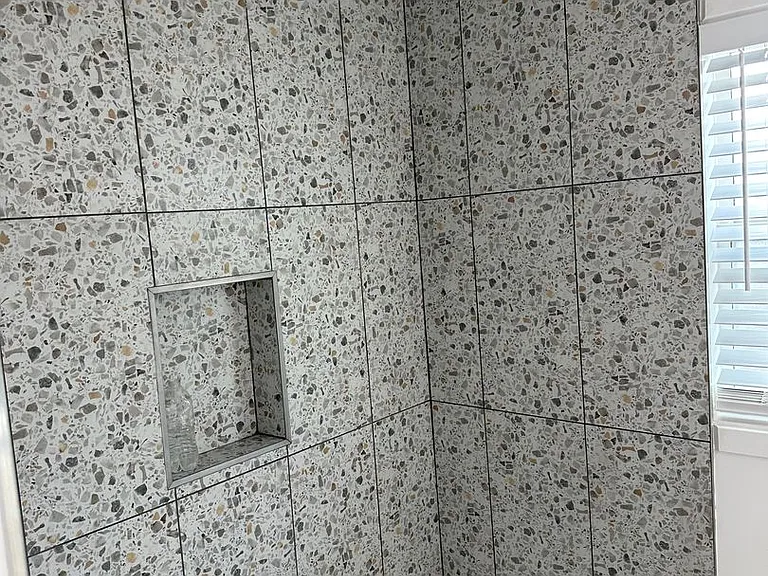 The Diplomat Apartments — Photo 17