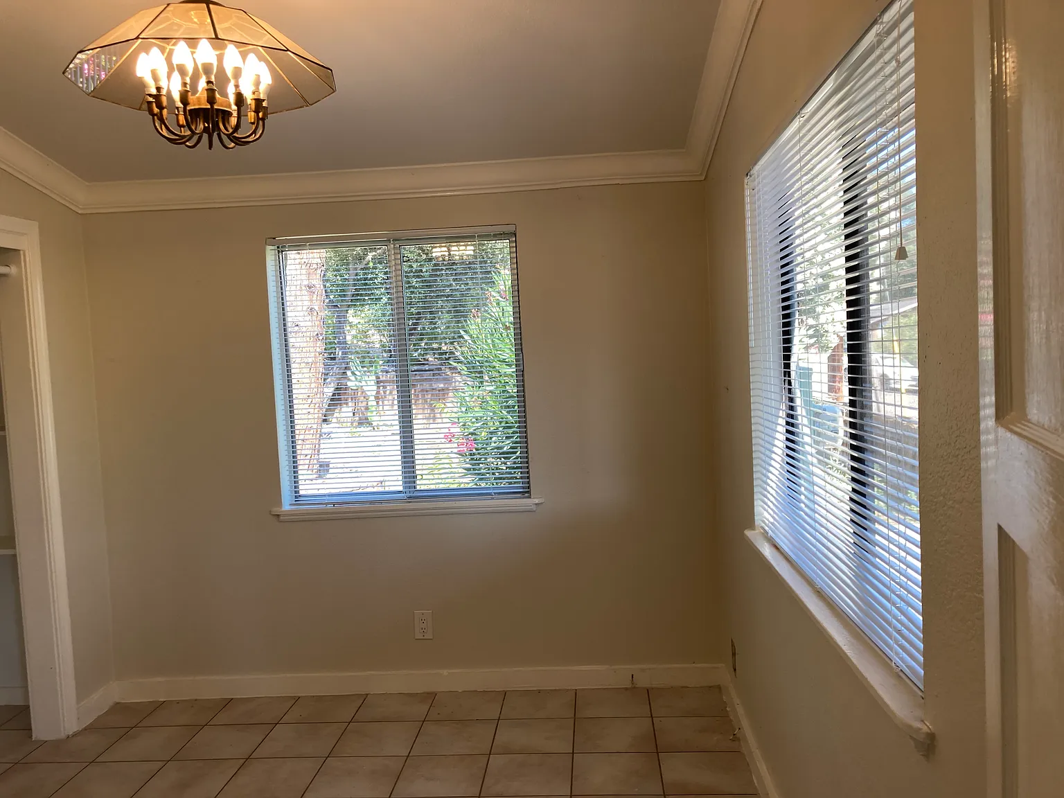 3 bed, 1400 sqft, $1,650 — Photo 3