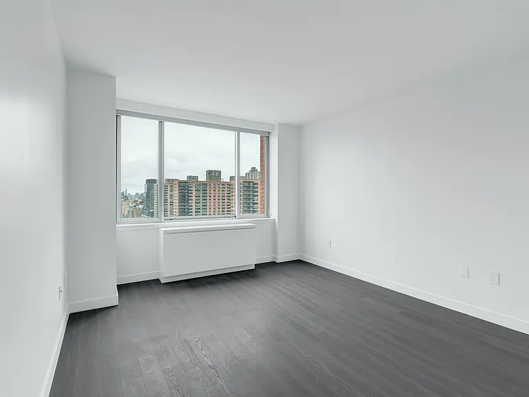 101 W End Ave #33C — Photo 3