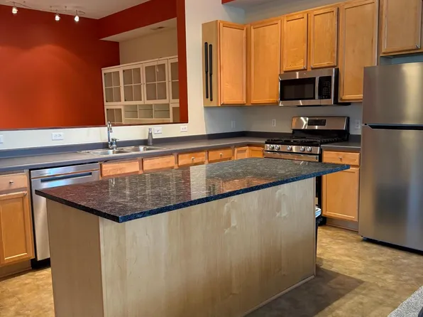 2650 University Ave W APT 101, Saint Paul, MN 55114