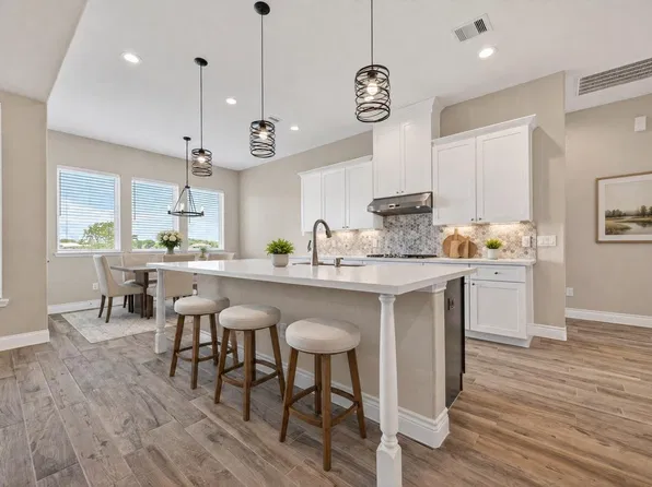 803 Lily Ln, Rosharon, TX 77583