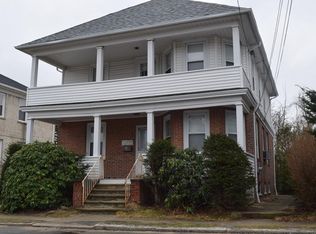 14 Knight St, Cranston, RI 02920