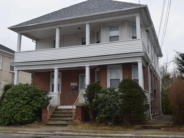 14 Knight St, Cranston, RI 02920