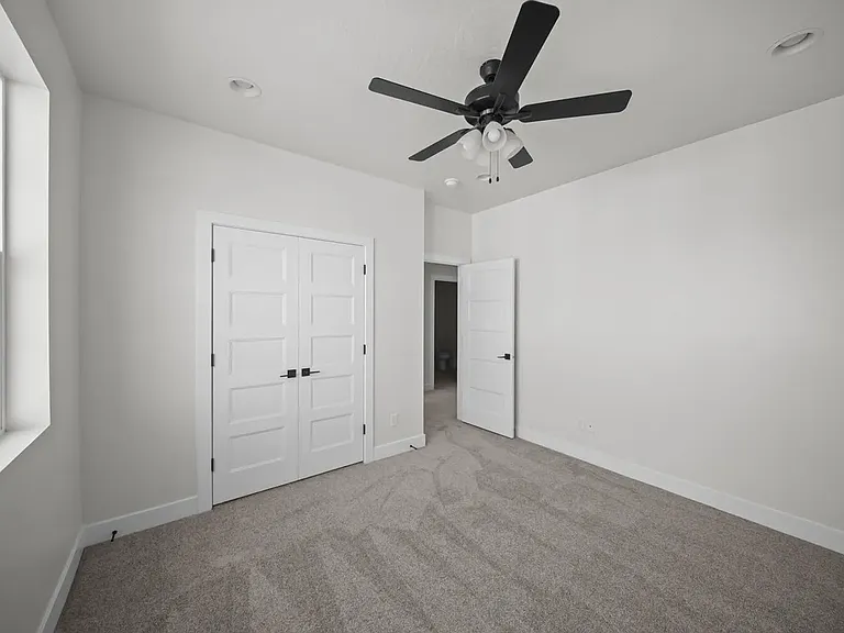 2305 E Kiabito Ln — Photo 14
