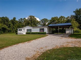 6760 Oak Park Rd NE, New Salisbury, IN 47161