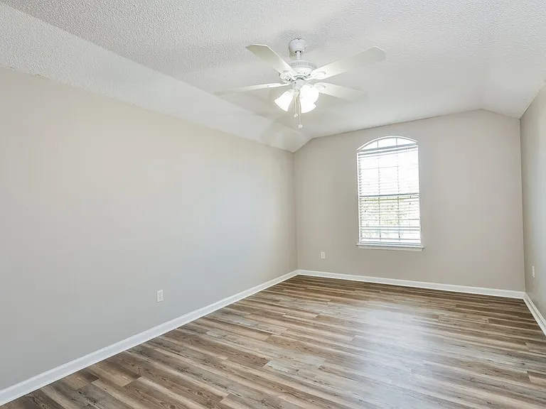 1371 Summerbrook Dr — Photo 15