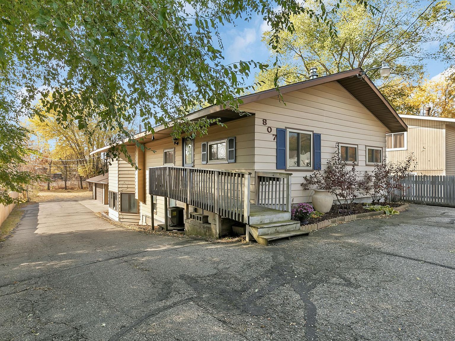 807 N Benton Dr, Sauk Rapids, MN 56379 MLS 6336014 Zillow