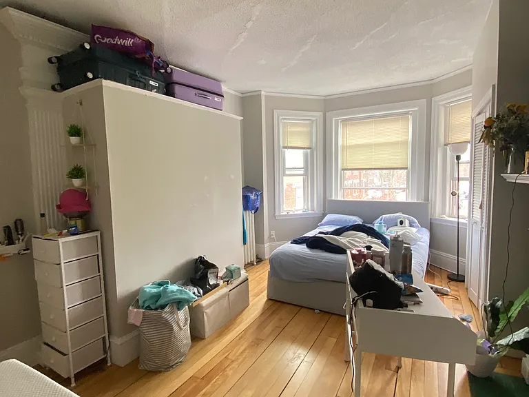 10 Glenville Ave #3 — Photo 11