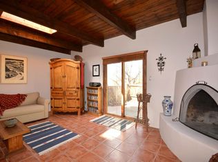 3092 Plaza Blanca, Santa Fe, NM 87507