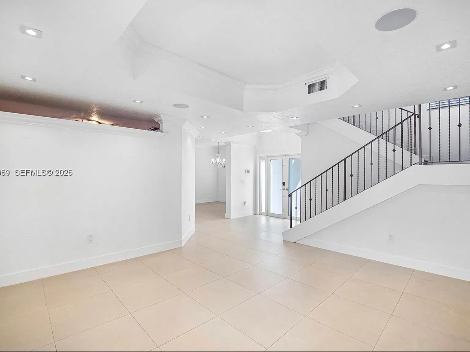 5 bed, 3028 sqft, $6,000 — Photo 3