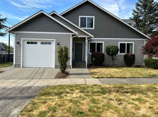 305 W 2nd St, Centralia, WA 98531