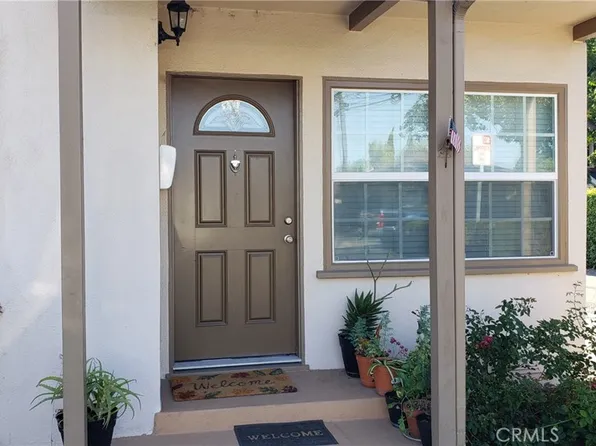 107 N Woods Ave, Fullerton, CA 92832