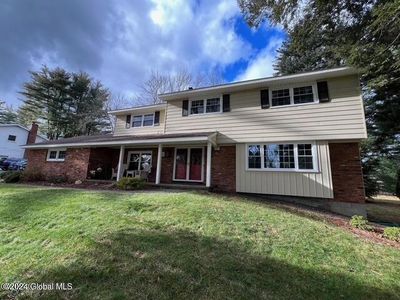 919 Northumberland Drive, Niskayuna, NY, 12309