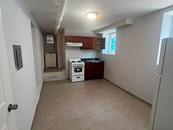 4 Eaton Pl, East Orange, NJ