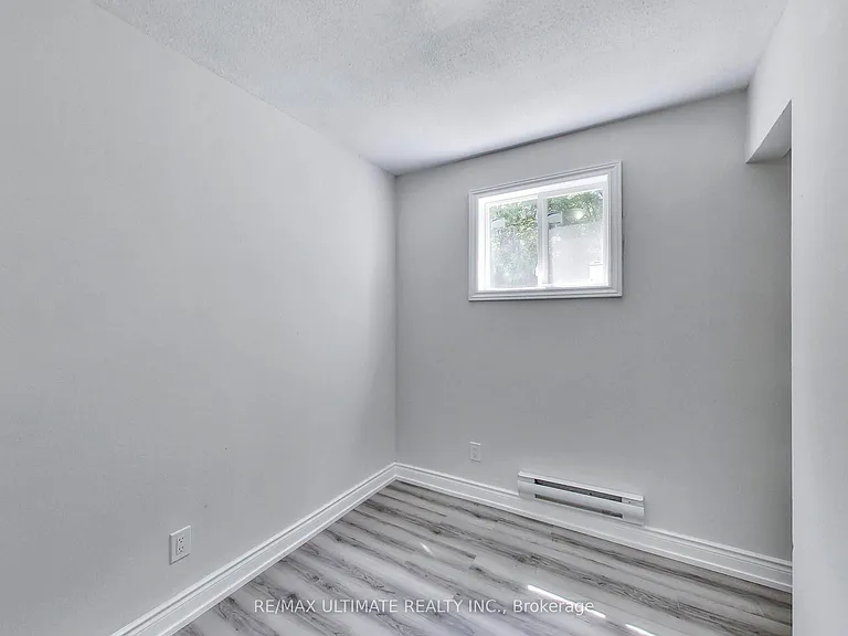 135 Chatham St #8 — Photo 15