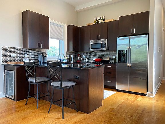 5th image of 2617 W Cortez St #3