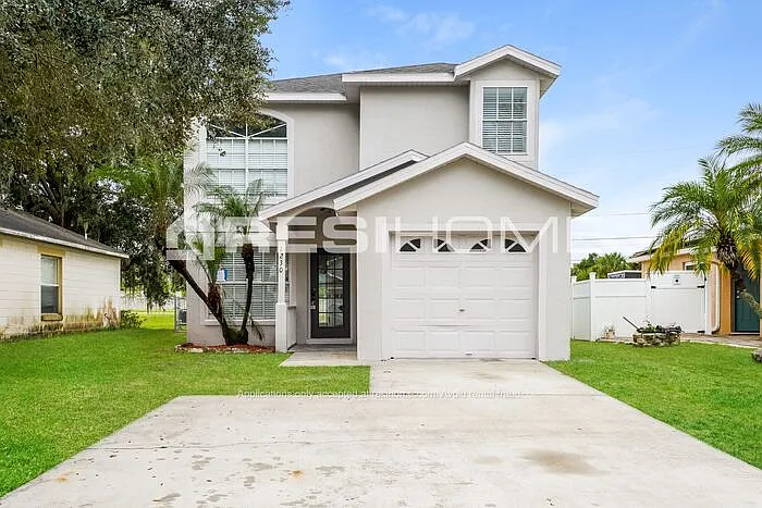 3 bed, 2.5 bath, 1295 sqft, $2,300 — Photo 1