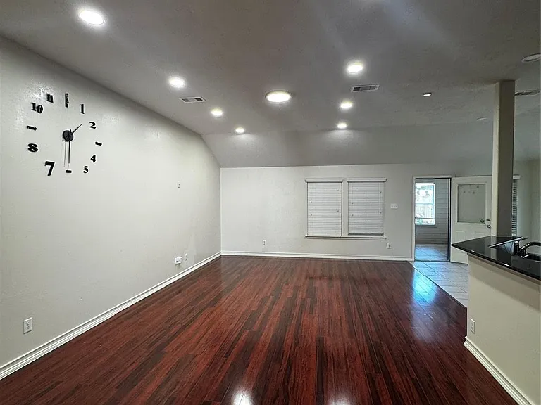 9311 Camelia Crest Ln — Photo 9