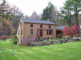 64 Warren St, Upton, MA 01568