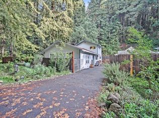 16343 Rio Nido Rd, Guerneville, CA 95446