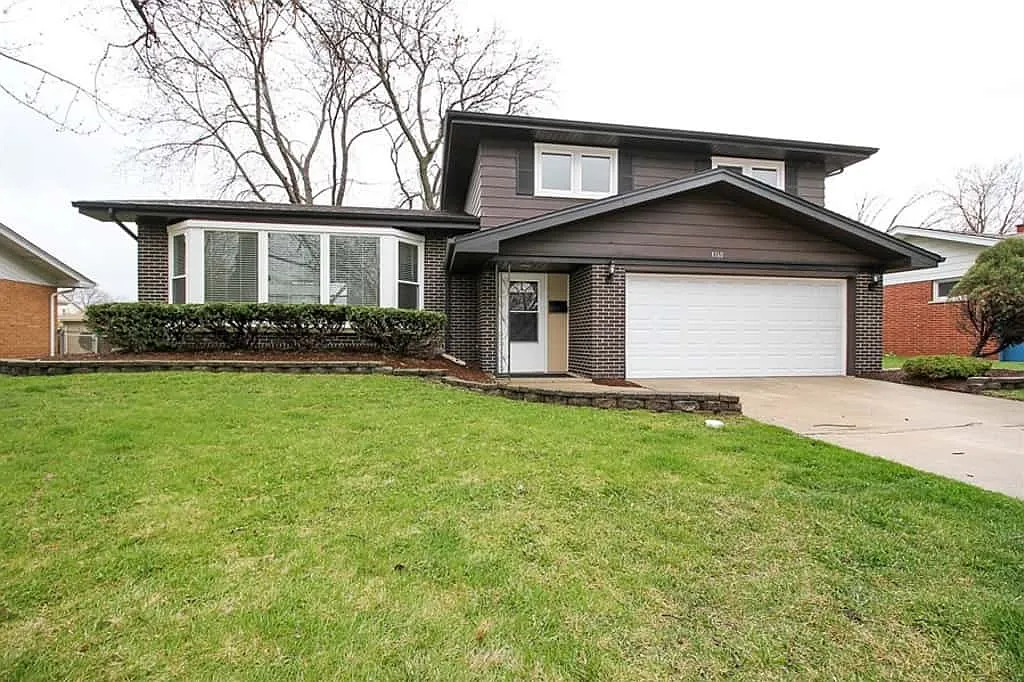 1160 E 165th Pl photo 1