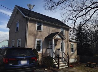 9 Walker St, Newton, NJ 07860