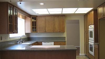 3rd image of 8320 Canyon Oak Dr