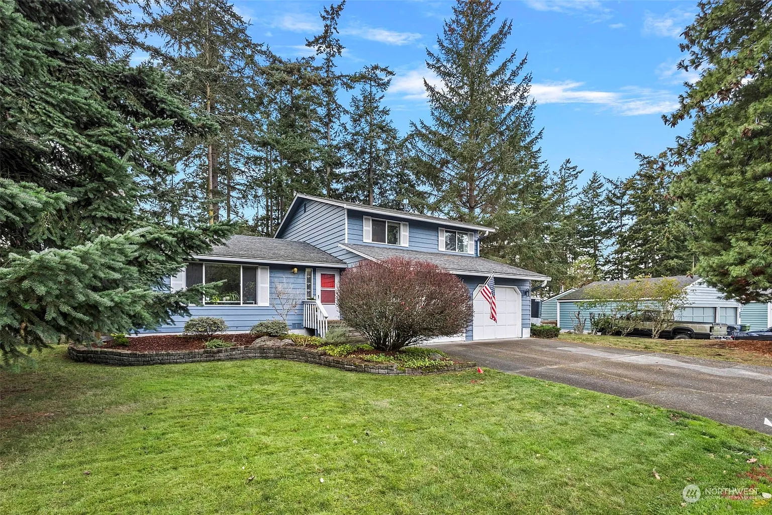 1601 SW Putnam Drive photo 1