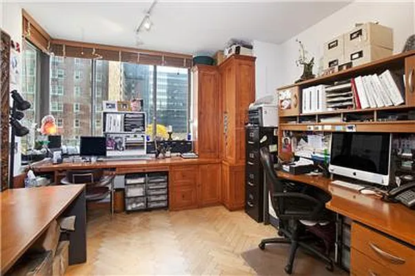 Sold by R New York | media 14