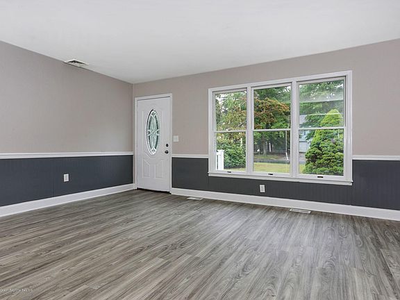 4th image of 1060 Culpepper Dr