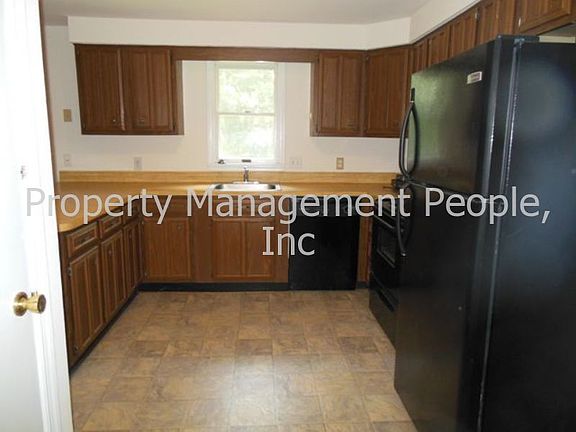 5th image of 3322 Lowell Ln
