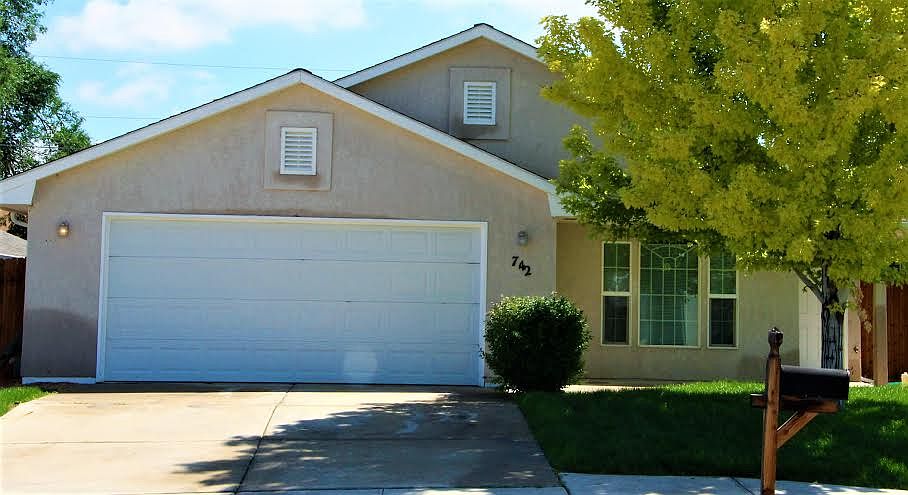 1st image of 742 Ardath Ln