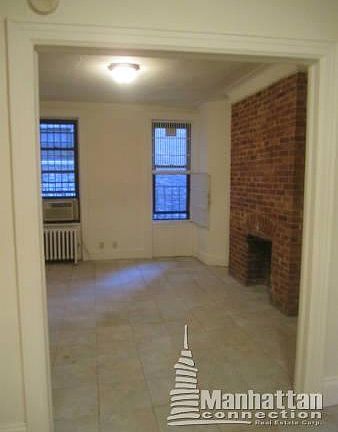 2nd image of 107 E 89th St APT 4D