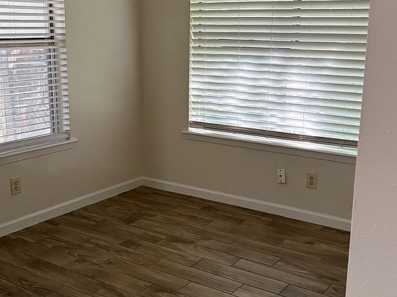 5th image of 1309 Monte Vista Dr