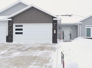 7441 15th St S, Fargo, ND