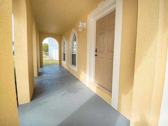 5th image of 477 Islamorada Dr S