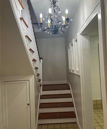 4th image of 622 Pelican St