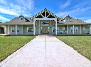 4375 John Smith Rd, Hollister, CA 95023