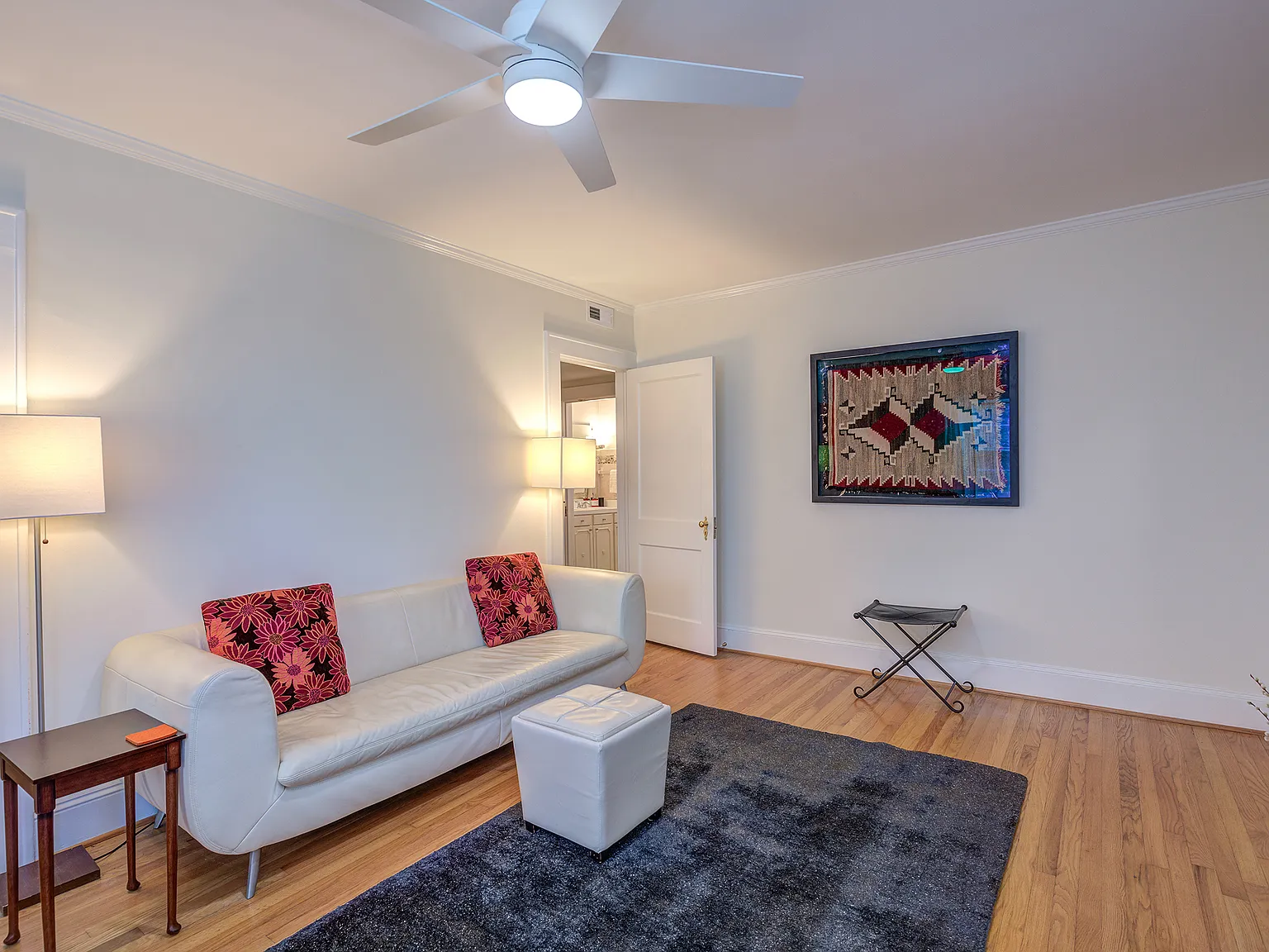 3 bed, 2000 sqft, $3,900 — Photo 4