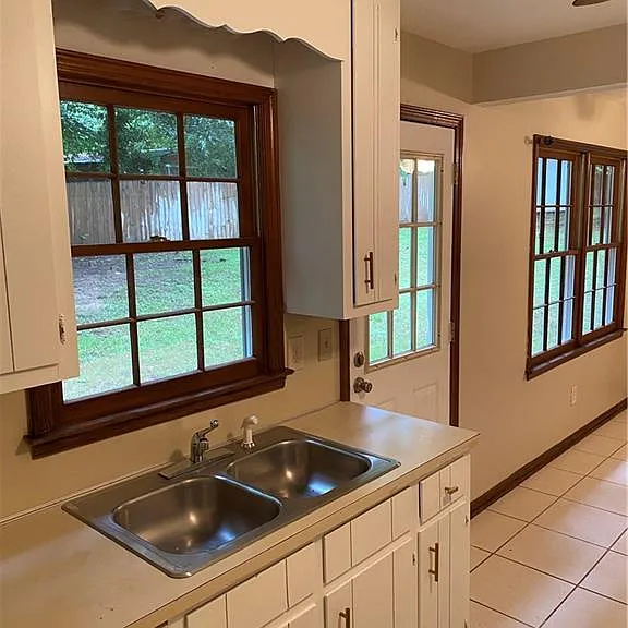 475 Radio Ct — Photo 9