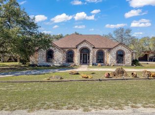 229 Legacy Trail Dr, La Vernia, TX 78121
