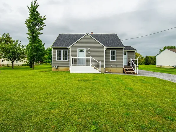 332 Westwood Rd, Lancaster, NY 14086