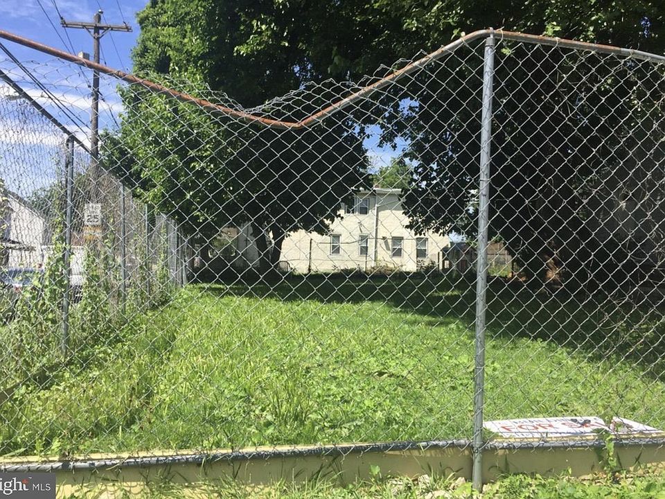 1st image of 8072 Erdrick St