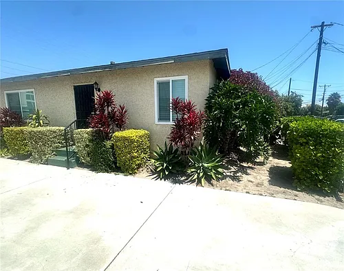 9105 Margaret St Photo 1