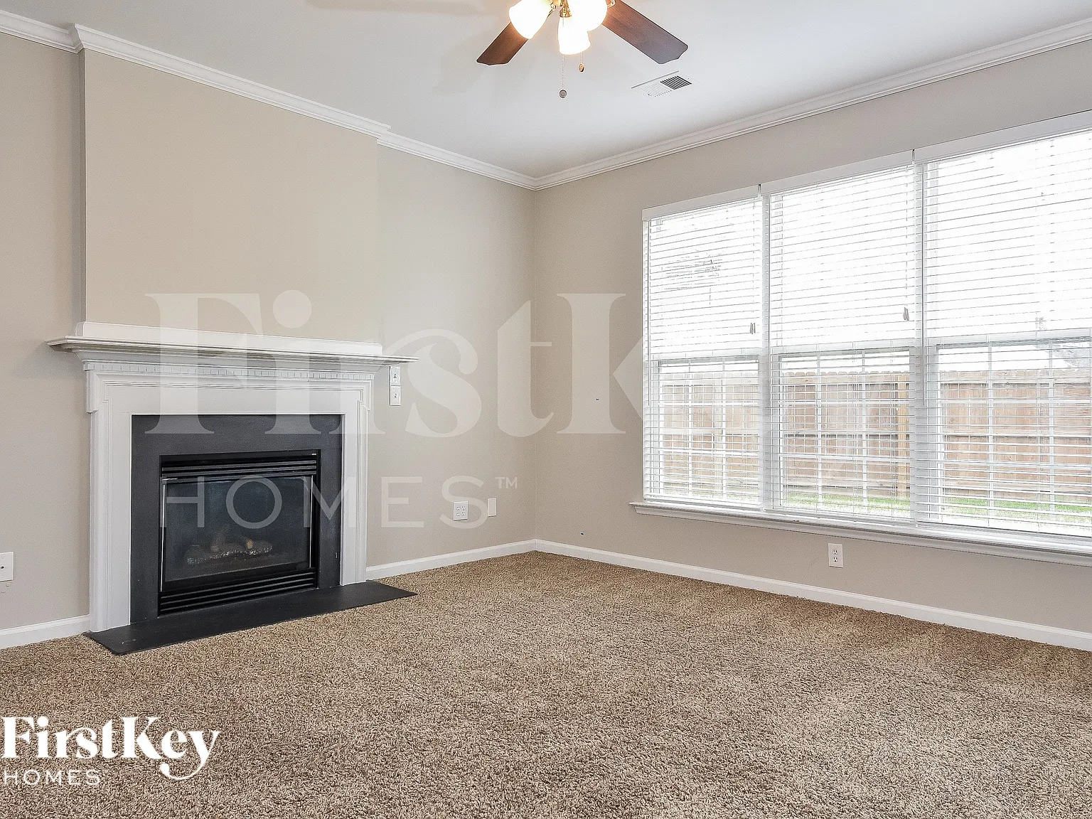 3 bed, 2.5 bath, 1964 sqft, $2,700 — Photo 3
