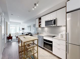 543 Richmond St W #1413, Toronto, ON M5V 0W9