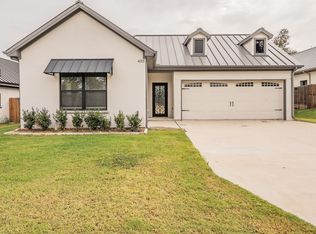 405 N Dallas St, Rice, TX 75155