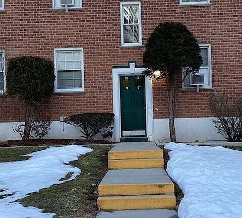 3rd image of 180 Pinewood Road #10