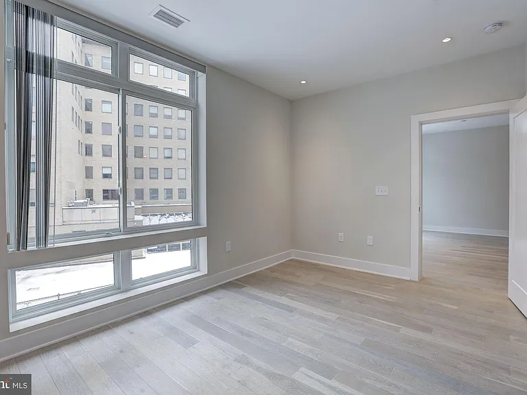 1745 N St NW #302 — Photo 16